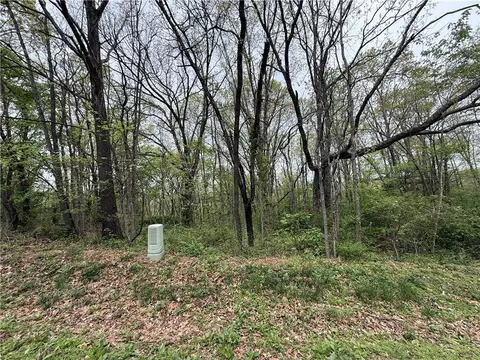 3 Braig Ln, Bella Vista, AR 72715