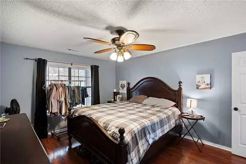 Bedroom - 48 Terrace Dr, Dover, AR 72837 photo 2 of 9