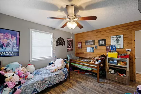Bedroom - 48 Terrace Dr, Dover, AR 72837 photo 7 of 9