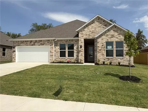5262 Annika Ave, Springdale, AR 72762