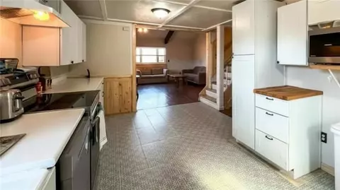 Entry Way - 1792 Choctaw Ln, Harrison, AR 72601 photo 2 of 4