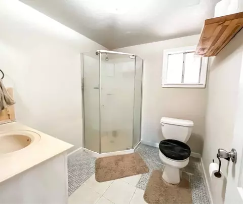 Bath - 1792 Choctaw Ln, Harrison, AR 72601 photo 2 of 5