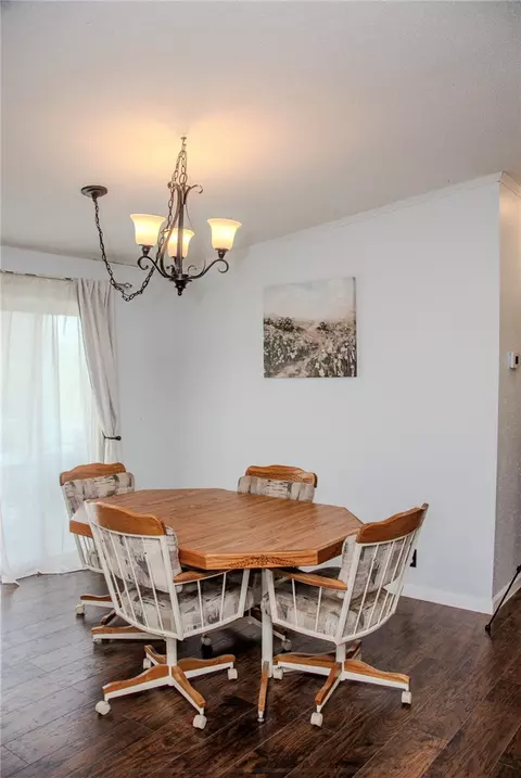 Dining - 1792 Choctaw Ln, Harrison, AR 72601 photo 2 of 2