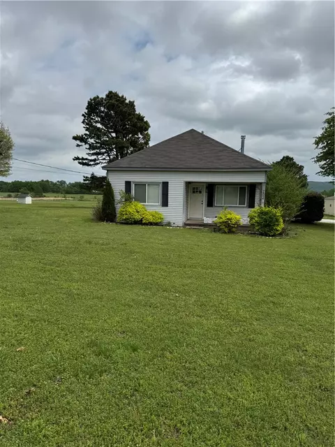 11202 Little Elm Rd, Prairie Grove, AR 72753