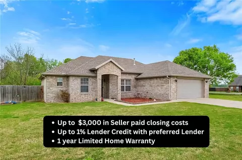 710 Bonnie Scotland Dr, Prairie Grove, AR 72753