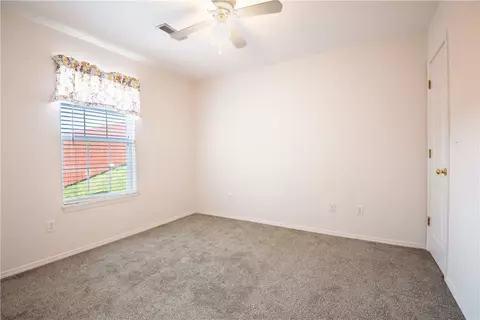 Bedroom - 1615 N Spring Rd #23, Harrison, AR 72601 photo 4 of 6