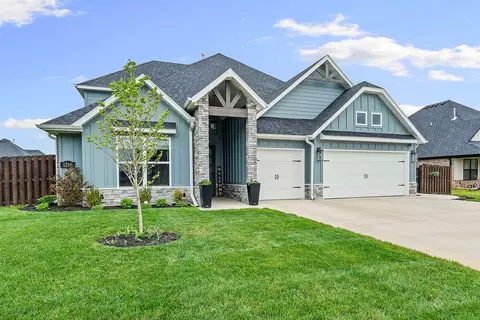1200 Montieri Dr, Centerton, AR 72719