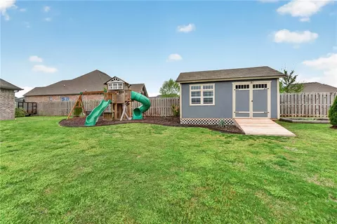 Exterior - 121 Sicily Dr, Centerton, AR 72719 photo 8 of 10