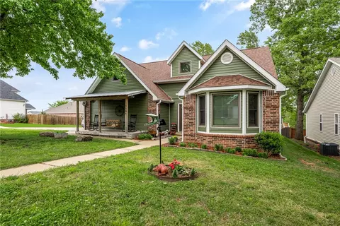 2906 Northaven Dr, Bentonville, AR 72712