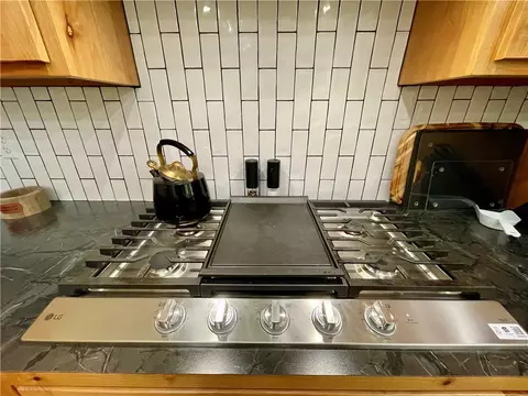 Kitchen - 10814 Hwy 60, Plainview, AR 72857 photo 7 of 8