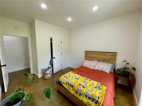 Bedroom - 10814 Hwy 60, Plainview, AR 72857 photo 4 of 6