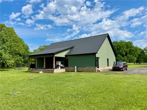 Exterior - 10814 Hwy 60, Plainview, AR 72857 photo 2 of 11