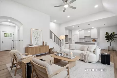 13 Salisbury Dr, Bella Vista, AR 72714