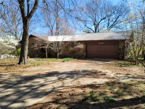 2002 Hudson Ct, Harrison, AR 72601