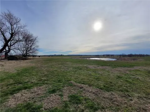 15893 Bethel Blacktop Rd, Prairie Grove, AR 72753
