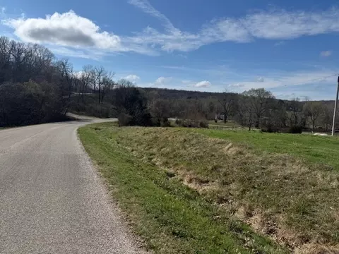 11272 E Applehill Rd, Prairie Grove, AR 72753