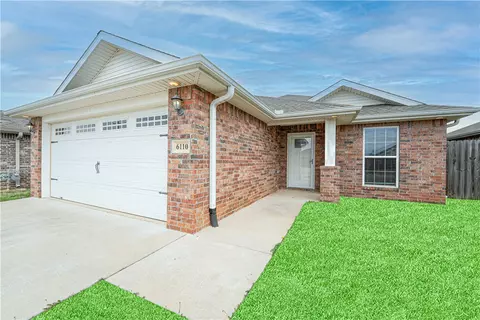 6110 Mcclellen St, Bentonville, AR 72713