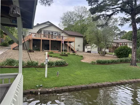 8 Deerhurst Ln, Bella Vista, AR 72714