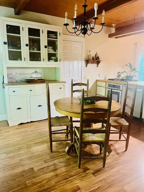 Kitchen - 162 Maple Ave, West Fork, AR 72774 photo 5 of 7