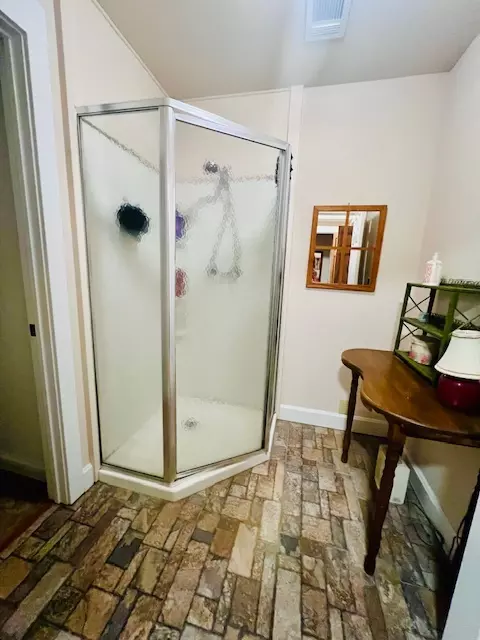 Bath - 162 Maple Ave, West Fork, AR 72774 photo 6 of 7