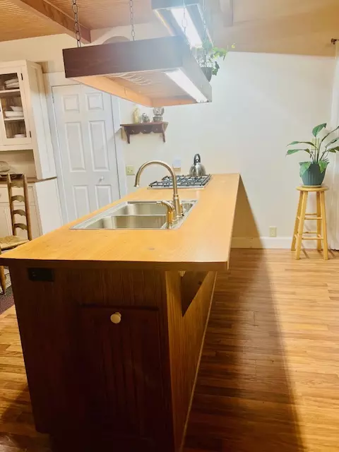 Kitchen - 162 Maple Ave, West Fork, AR 72774 photo 1 of 7