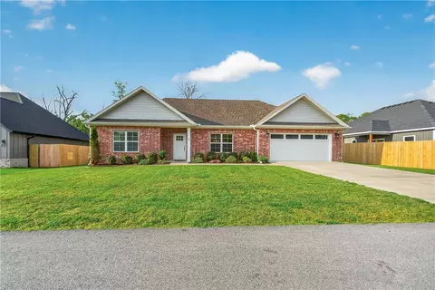 4 Wendike Pl, Bella Vista, AR 72715