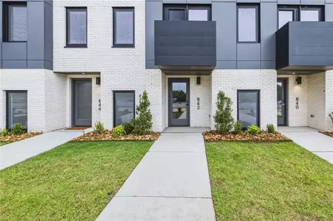 842 SE 8th St, Bentonville, AR 72712