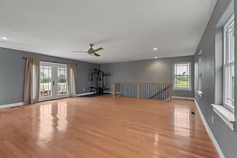 Living - 21854 Floyd Moore Rd, Gentry, AR 72734 photo 3 of 3