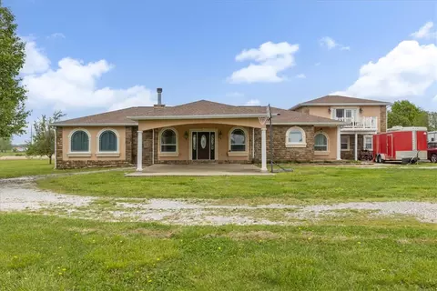 21854 Floyd Moore Rd, Gentry, AR 72734