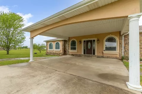 Exterior - 21854 Floyd Moore Rd, Gentry, AR 72734 photo 2 of 9