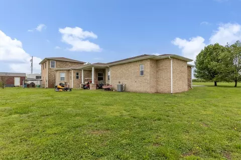 Exterior - 21854 Floyd Moore Rd, Gentry, AR 72734 photo 8 of 9