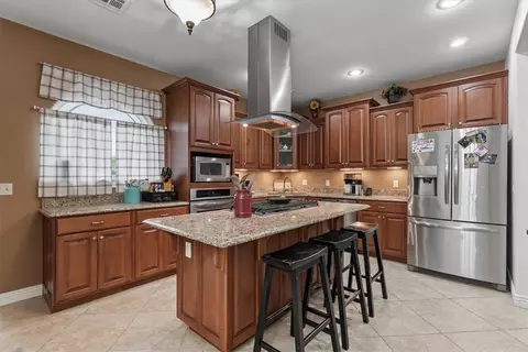 Kitchen - 21854 Floyd Moore Rd, Gentry, AR 72734 photo 1 of 3