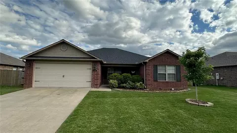 Exterior - 2987 Willow Spring Ct, Springdale, AR 72762 photo 2 of 5