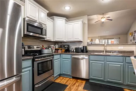 Kitchen - 2987 Willow Spring Ct, Springdale, AR 72762 photo 1 of 1