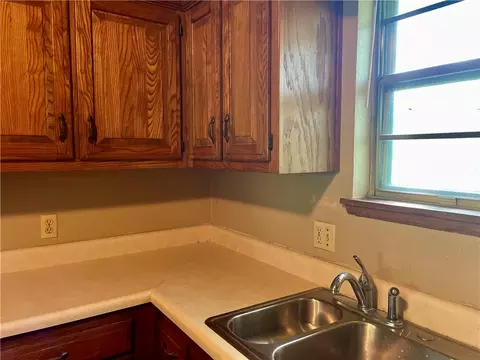 Kitchen - 404 Michael St, Springdale, AR 72764 photo 5 of 7