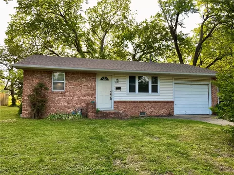404 Michael St, Springdale, AR 72764