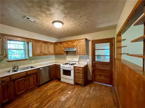 Kitchen - 404 Michael St, Springdale, AR 72764 photo 2 of 7