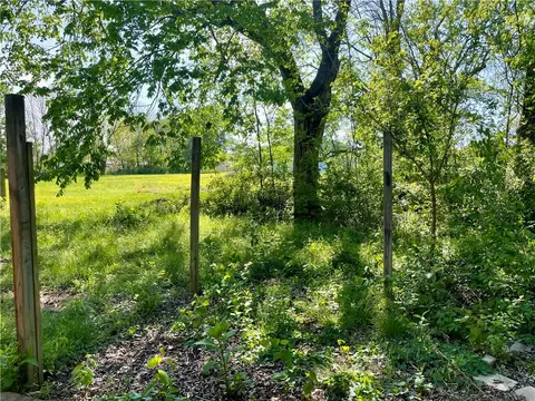 Exterior - 404 Michael St, Springdale, AR 72764 photo 13 of 15