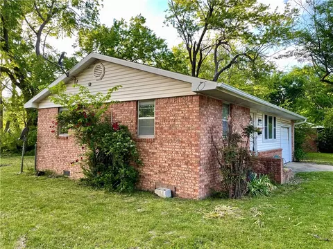 Exterior - 404 Michael St, Springdale, AR 72764 photo 5 of 15