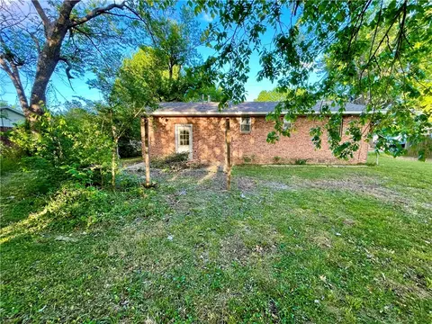 Exterior - 404 Michael St, Springdale, AR 72764 photo 10 of 15