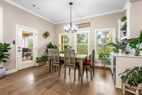 Dining - 2880 Peck Rd, Pea Ridge, AR 72751 photo 4 of 4
