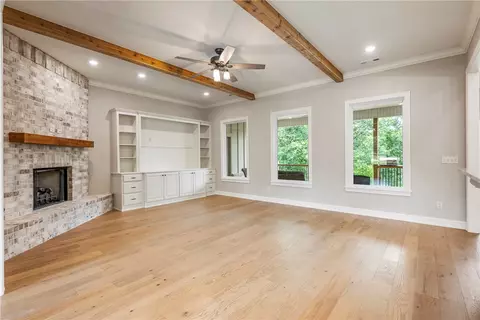 Living - 2880 Peck Rd, Pea Ridge, AR 72751 photo 1 of 4