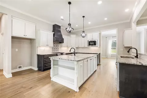 Kitchen - 2880 Peck Rd, Pea Ridge, AR 72751 photo 1 of 1