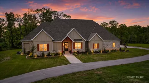 Exterior - 2880 Peck Rd, Pea Ridge, AR 72751 photo 1 of 7