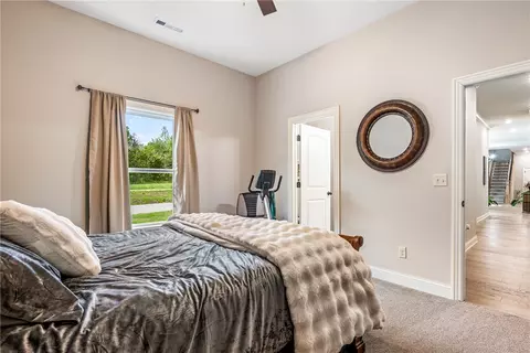 Bedroom - 2880 Peck Rd, Pea Ridge, AR 72751 photo 6 of 7
