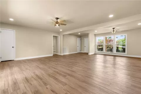 Living - 492 Cooper Dr, Harrison, AR 72601 photo 6 of 8