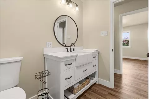 Bath - 492 Cooper Dr, Harrison, AR 72601 photo 6 of 6