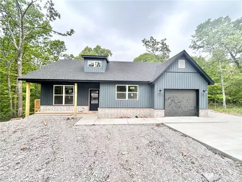 8 Naver Ln, Bella Vista, AR 72715