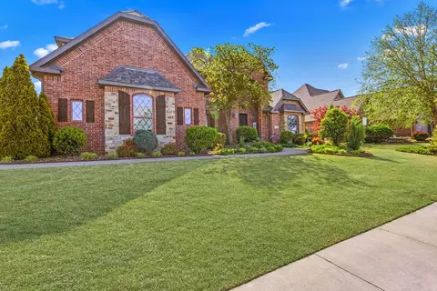 4701 SW Newcastle Rd, Bentonville, AR 72713
