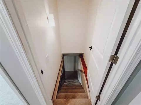 Entry Way - 804 Oriole, Harrison, AR 72601 photo 2 of 2